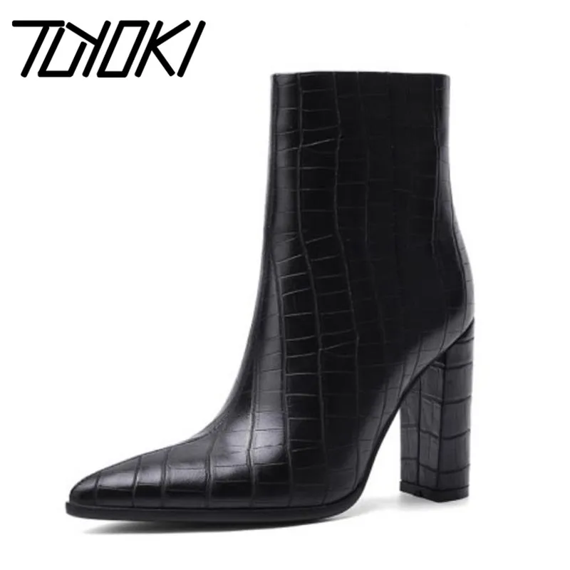 

Tuyoki Size 34-43 Women Ankle Boots Zipper Thick High Heel Winter Shoes Women Sexy Pointed Toe Office Lady Short Boot Footwear