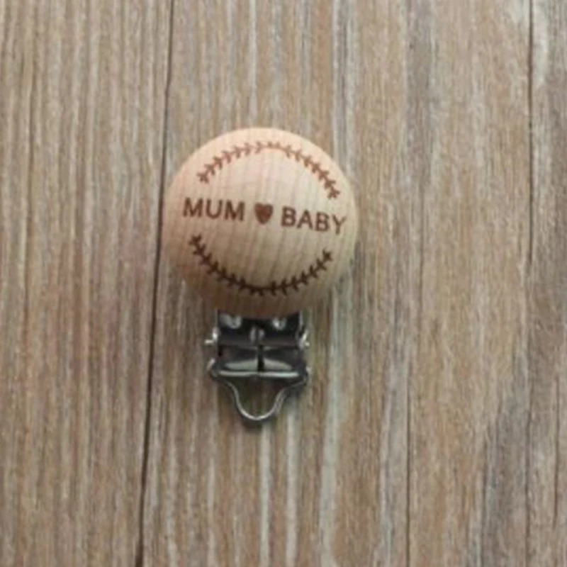 

Wooden Engraved Baby Clips Pacifier Holder Cartoon Beech Wood Baby Pacifier Clips Lovely Pacifier Clip BPA Free