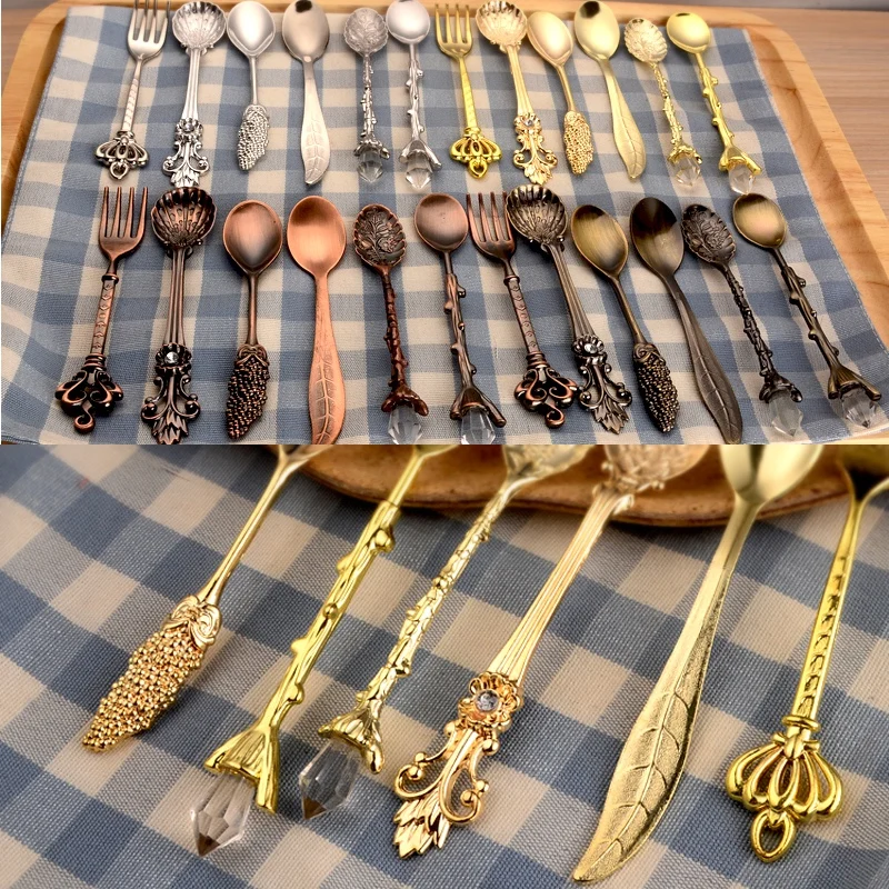 

ZL Vintage Kitchen Spoons Fork Royal Style Metal Carved Mini Coffee Spoons Accessories fruit dessert Fork