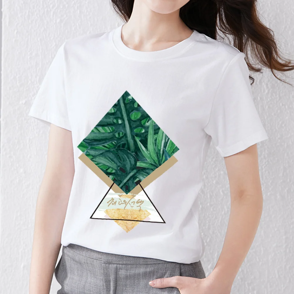 

Women's T-shirt Sweet Slim Top Basic Creative Design Irregular Geometric Triangle Pattern Printing O-Neck Casual All-match Top