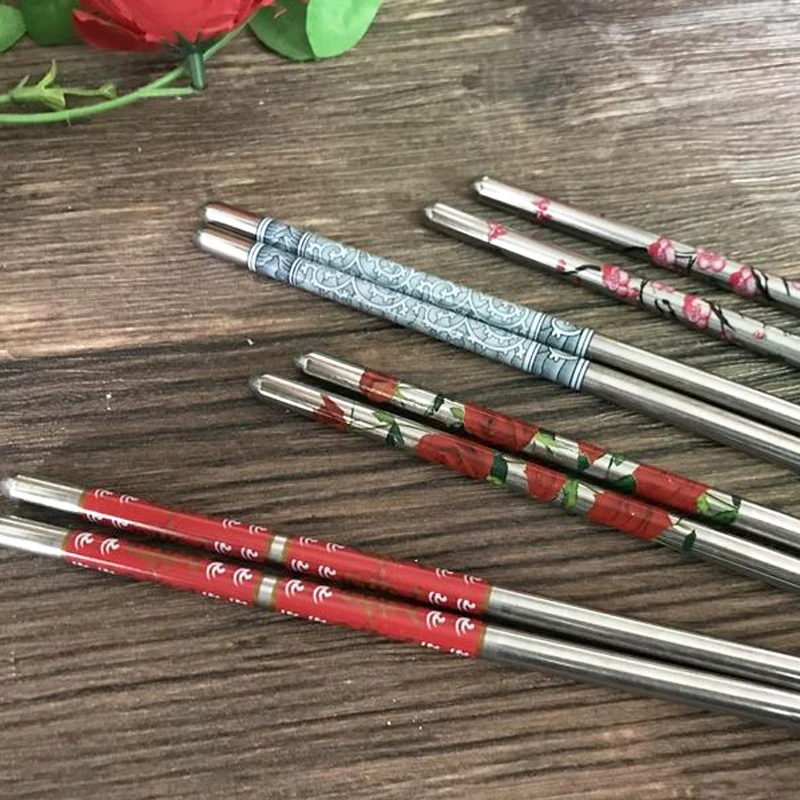 New 1 Pair Stainless Steel Chopsticks Length White Flower Patters Food Sticks Portable Reusable 23 cm Tableware | Дом и сад