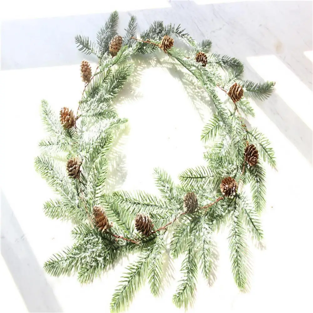 

Easy to Use Artificial Pine Needle Realistic Portable High Quality Christmas Holly Wreath Artificial Berry Flower
