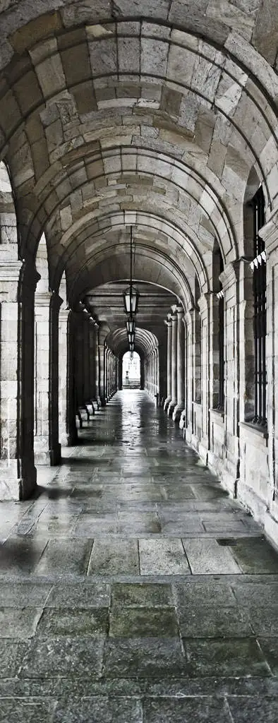 Настенная самоклеящаяся наклейка на стену в виде старой двери зала | Дом и сад