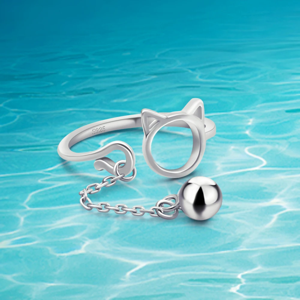 Оригинальное открытое серебряное кольцо в виде кошки с колокольчиком необычное