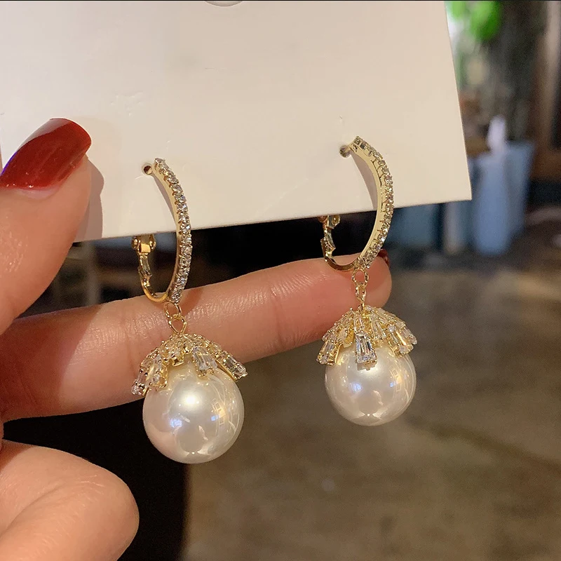 

2021 New Fashion Korean Oversized White Pearl Drop Earrings for Women Bohemian Golden Round Pearl Earring Wedding Jewelry Gifts