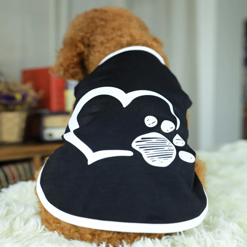 

Casual Cute Cotton Pet Vest Spring And Summer Pet Vest Love Dog Foot Vest Love Heart And Paw Pattern T-shirt Pet Supplies