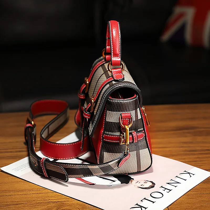 Новая классическая маленькая квадратная сумка в клетку с широкими лямками часто