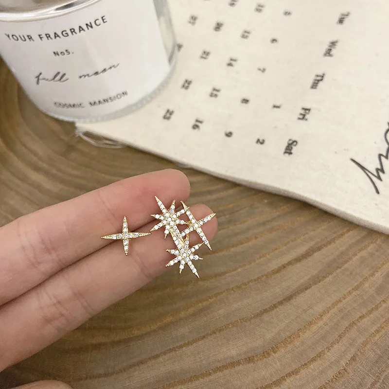 

Simple Fashion Pause Crystal Lightning Stud Earrings Women Exquisite Student Girlfriend Jewelry Accessories