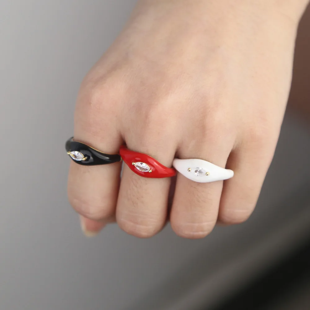 2020 классические простые очаровательные Черный красный белый цвета эмаль мужское