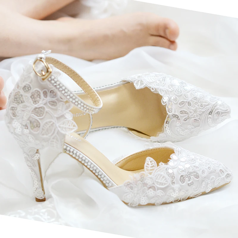 

Wedding shoes 2020 new lace pointed thin with sweet wind word buckle bridesmaid shoes women