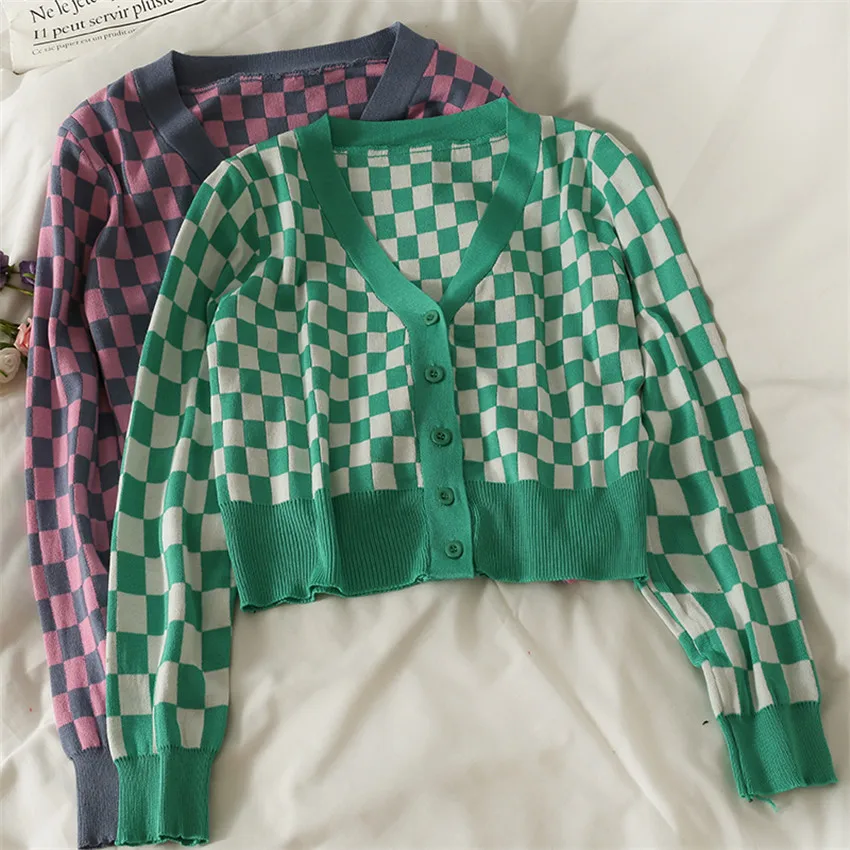 

New Fashion Chic Y2K Clothes Designer Plaid Cardigan Women V-neck Knitted Sweater Cardigan Cropped Autumn Knitting Coat Outwear
