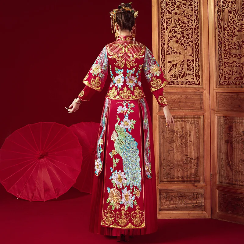

Embroidery Peacock Bride Wedding Dress Oriental Cheongsam Chinese Style Marriage Set Exquisite Bride Clothing Toast Clothing