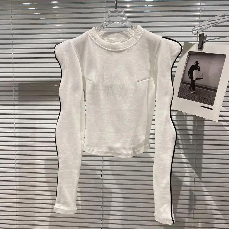 

2021 Autumn Top Fashion Design Women Black White O-Neck Long Sleeve Fashion Office Lady Fashion goes with everything Top