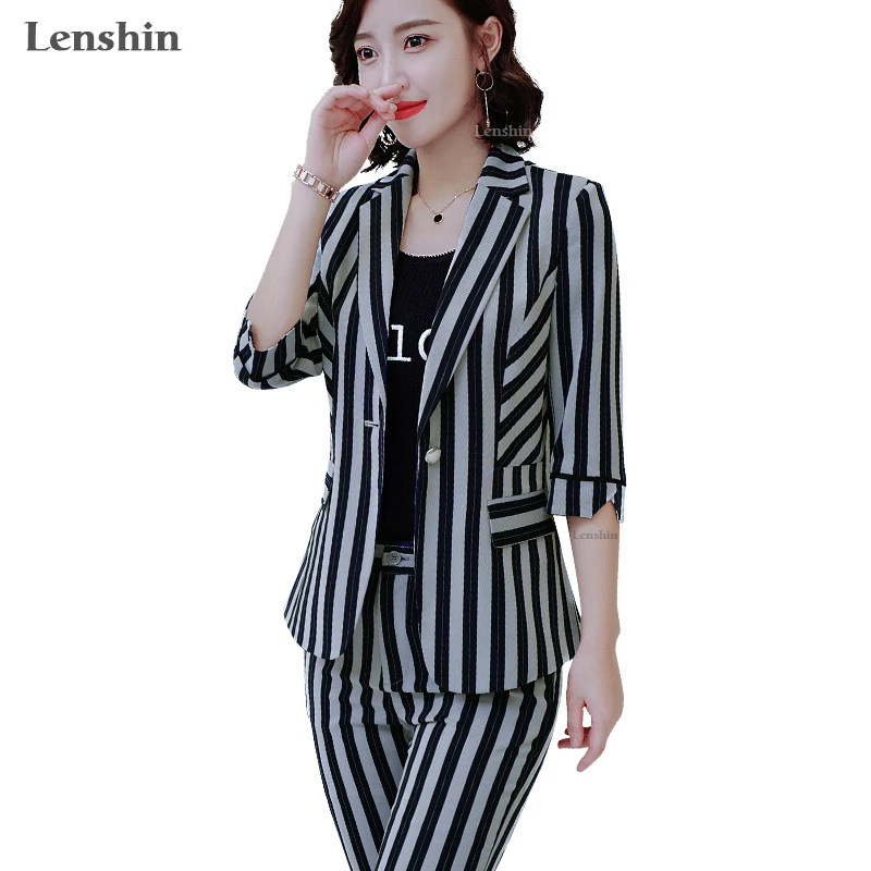 Женский брючный костюм Lenshin летний из двух предметов Офисная куртка в полоску с