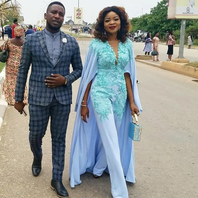 

Africa Blue Evening Dress Jumpsuit with Wrap Cape Lace Appliqued Plus Size Women Outfit Prom Dresses Pant Suit Robe de mariée