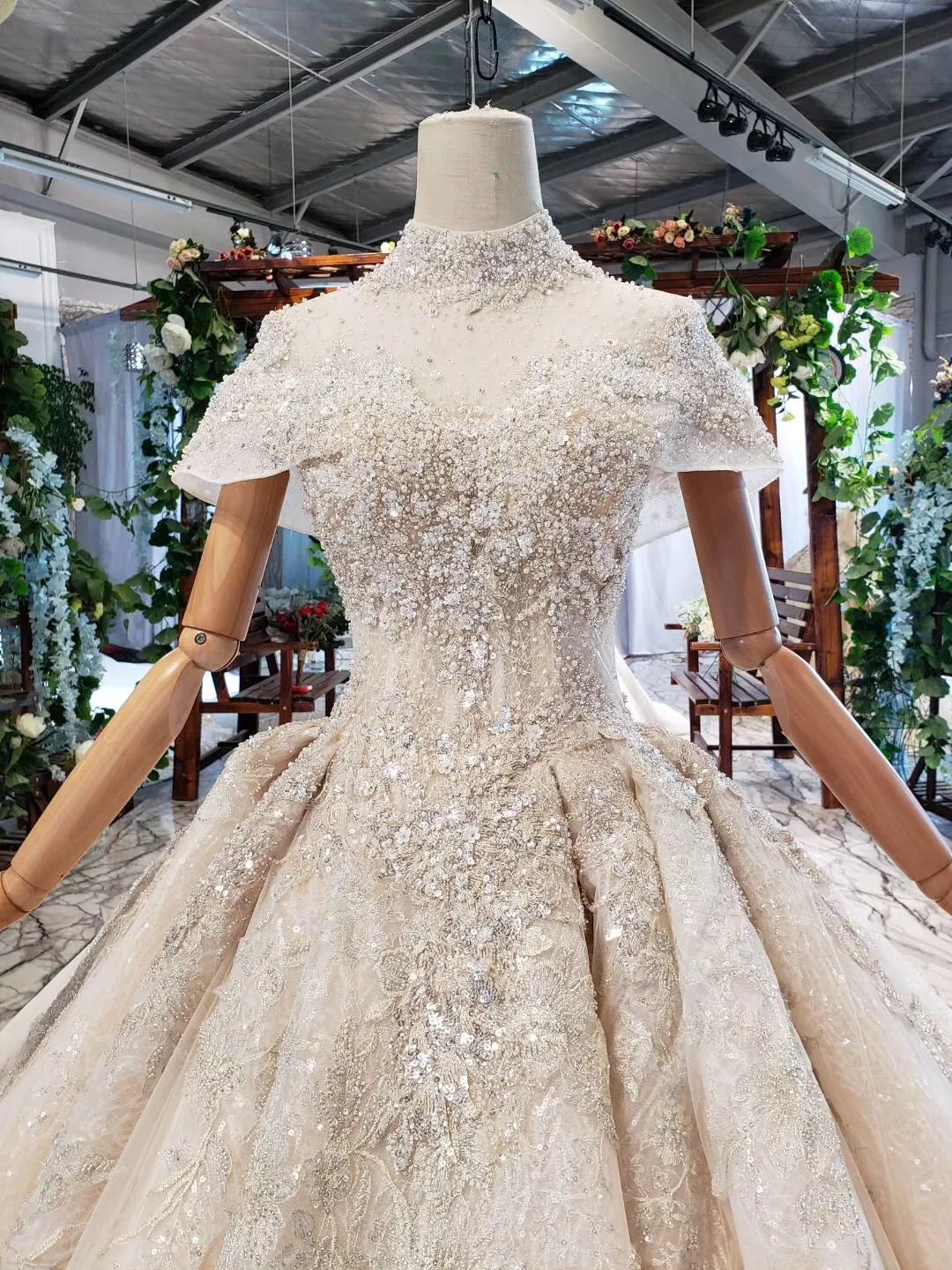 

Luxury Wedding Dresses High Neck Top Crystals Beads Bridal Dress Cape Sleeves Bridal Gowns Sweep Train New Vestido De Casamento