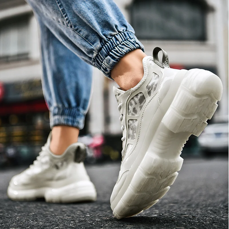 

Running Shoes Men Breathable Mesh Flying Thick-soled Sneakers Increased Wear-resistant Lightweight Non-slip Walking Shoes