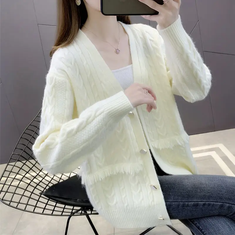 

Knitted Women's Cardigan Thin Coat For Autumn 2021 Fashion Long Sleeve Korean Fringe Loose Casual Sweater Jacket Top Spring M577