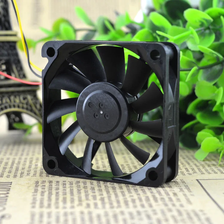 

Nidec 6015 6CM 24V 0.14A D06R-24SS1 05B 3-Wire Ultra-Quiet Converter Fan