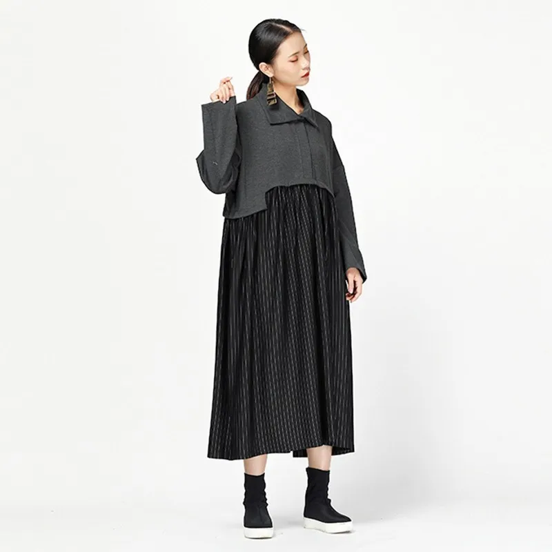 Женское платье в полоску с отложным воротником длинным рукавом и большим