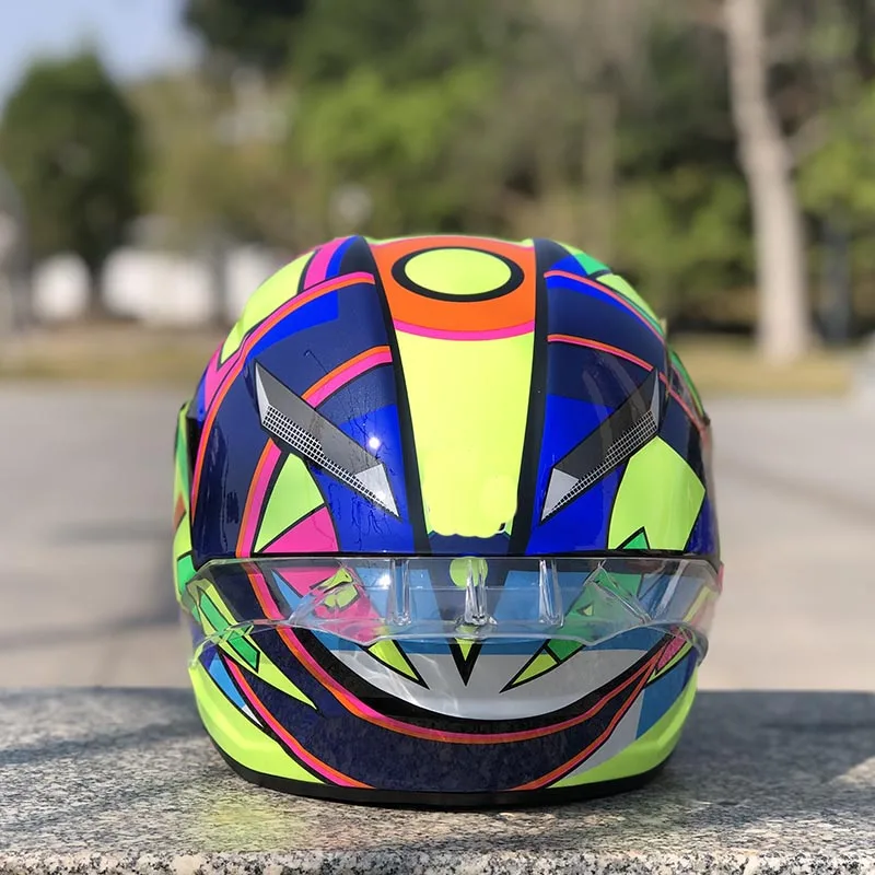 Бесплатная доставка мотоциклетный шлем для мужчин езды на автомобиле четыре