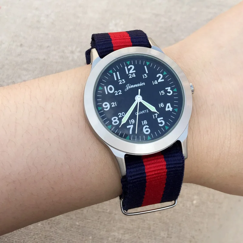 

Часы Детские кварцевые с нейлоновым ремешком JL11