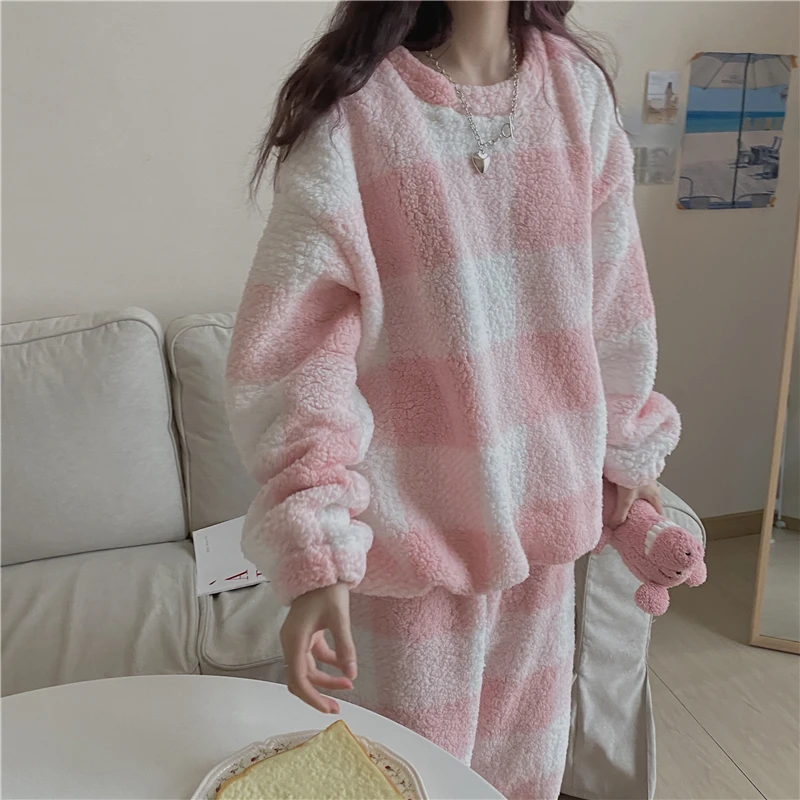 

Fleece Plaid Pink Autumn Pajamas Set Women O-Neck Long Sleeve Casual Sweet Home Suit Couple Lovers Sleepwear Homewear