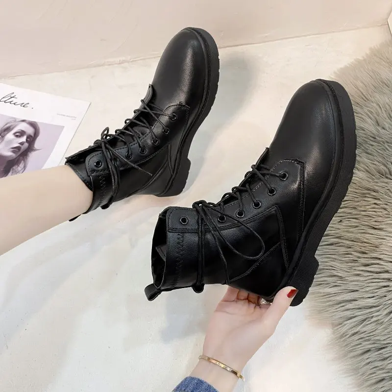 

Women's Lace-up Punk Chunk Platform Black Martin Motorcycle Boots Female Fashion Casual Retro Gothic Shoes Zapatos Mujer 2021