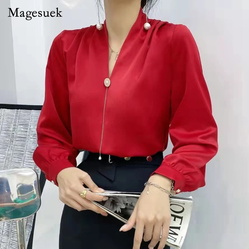 

Solid V-neck Pearl Chain Tassel Silk Blouse 2022 Spring New Satin Blouses for Women Elegant Office Lady Shirt Female Blusa 18587