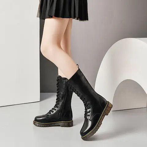 

Женские сапоги красивые мотоциклетные сапоги повседневные универсальные зимние сапоги осенне-зимние черные сапоги женские сапоги до сере...