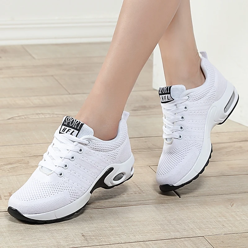 

New Soft Bottom Red Ghost Step Dance women shoes Mesh Breathable Thick Bottom Sneakers Lace-up Scarpe Casual