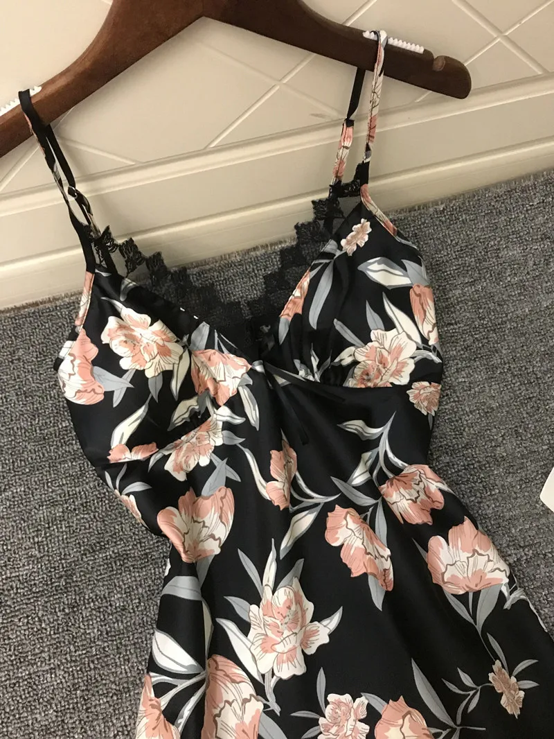 Женская ночная сорочка из искусственного шелка с глубоким V образным