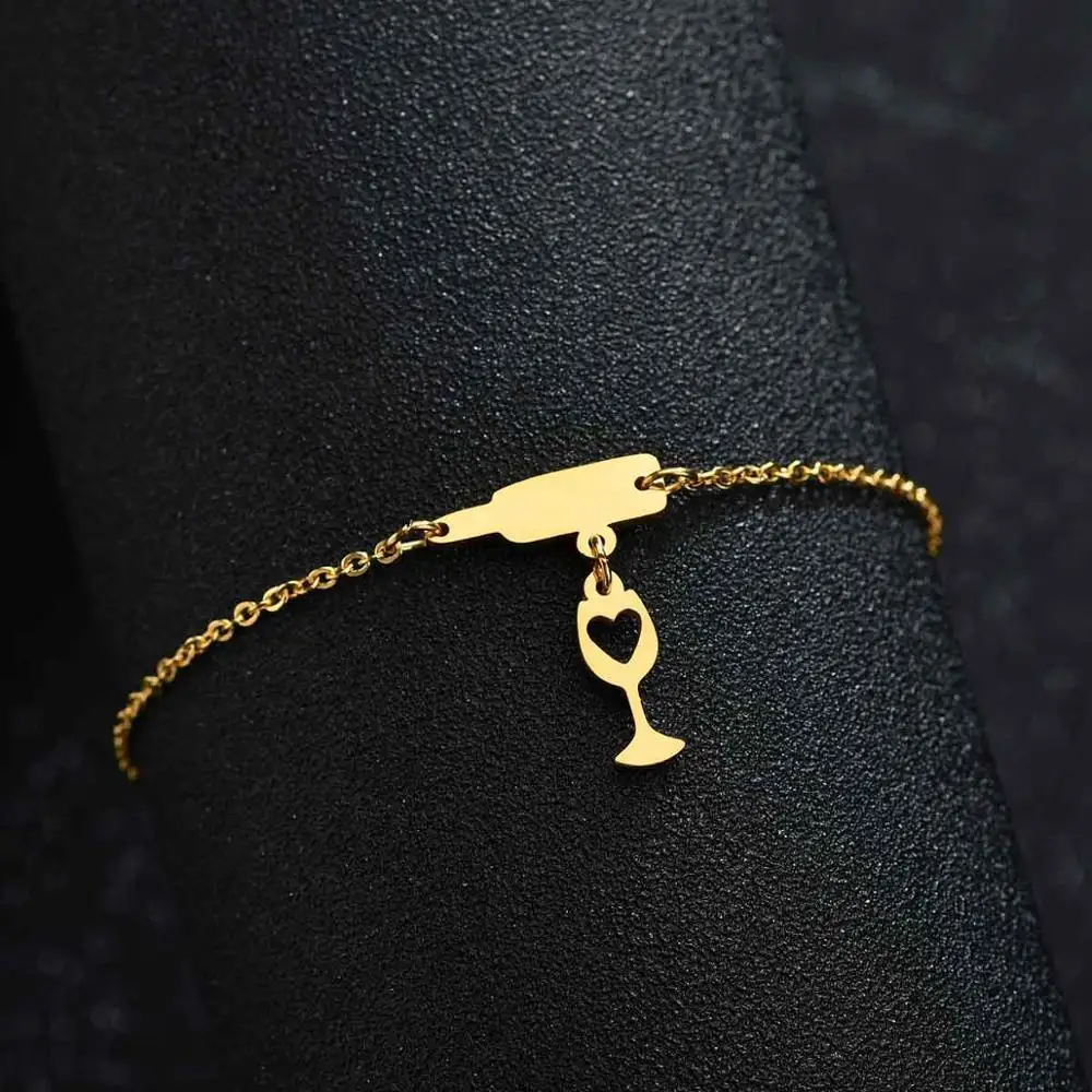 Женский браслет с чашкой вина Atoztide золотого цвета серебряным сердцем простой