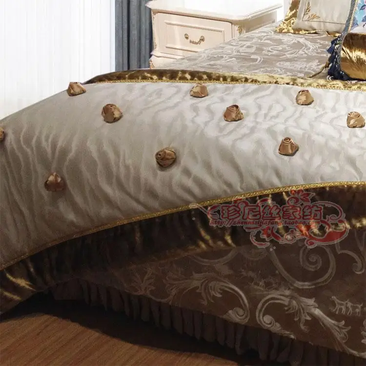 Рисунок 4 - Комплект жаккардового постельного белья