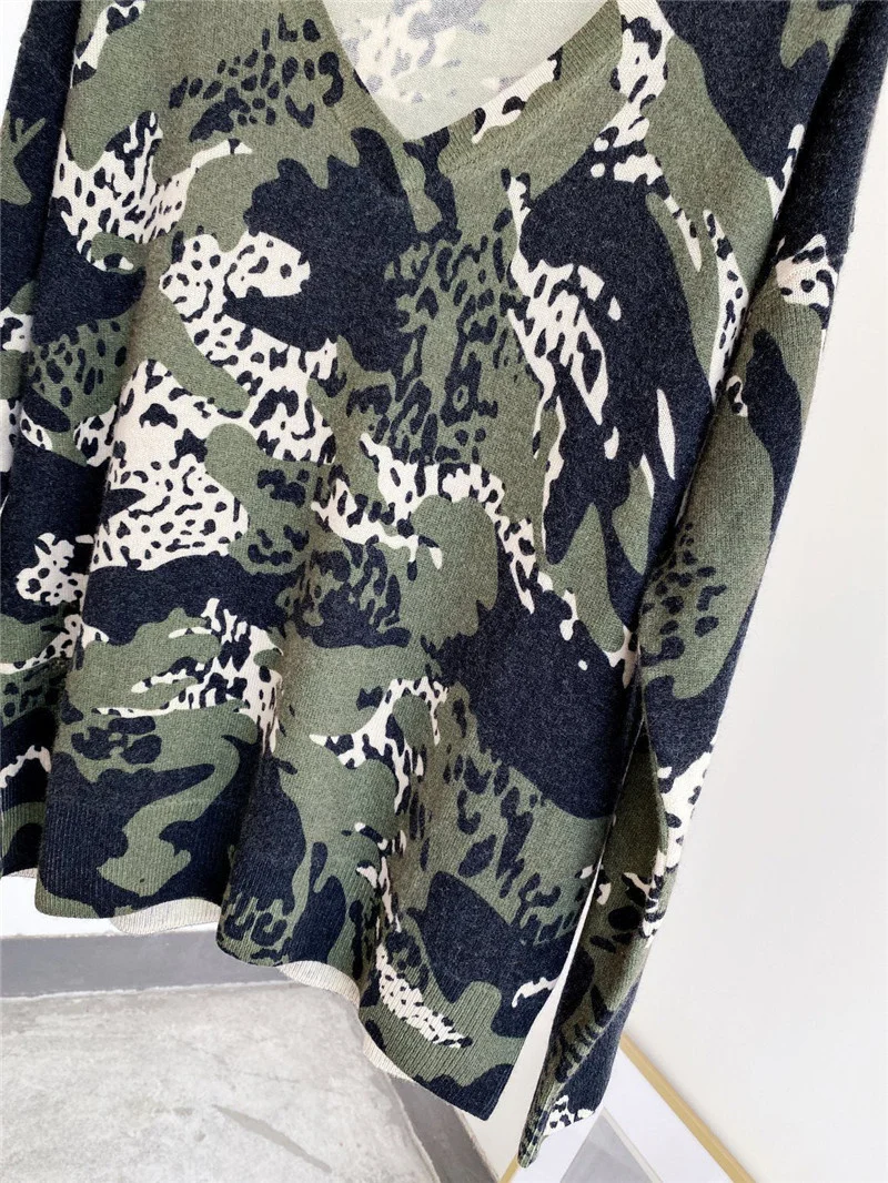 

Camouflage cashmere sweater Wool Blend Sweater Long Sleeves Fashion V neck Oversized KNITTED Jumper