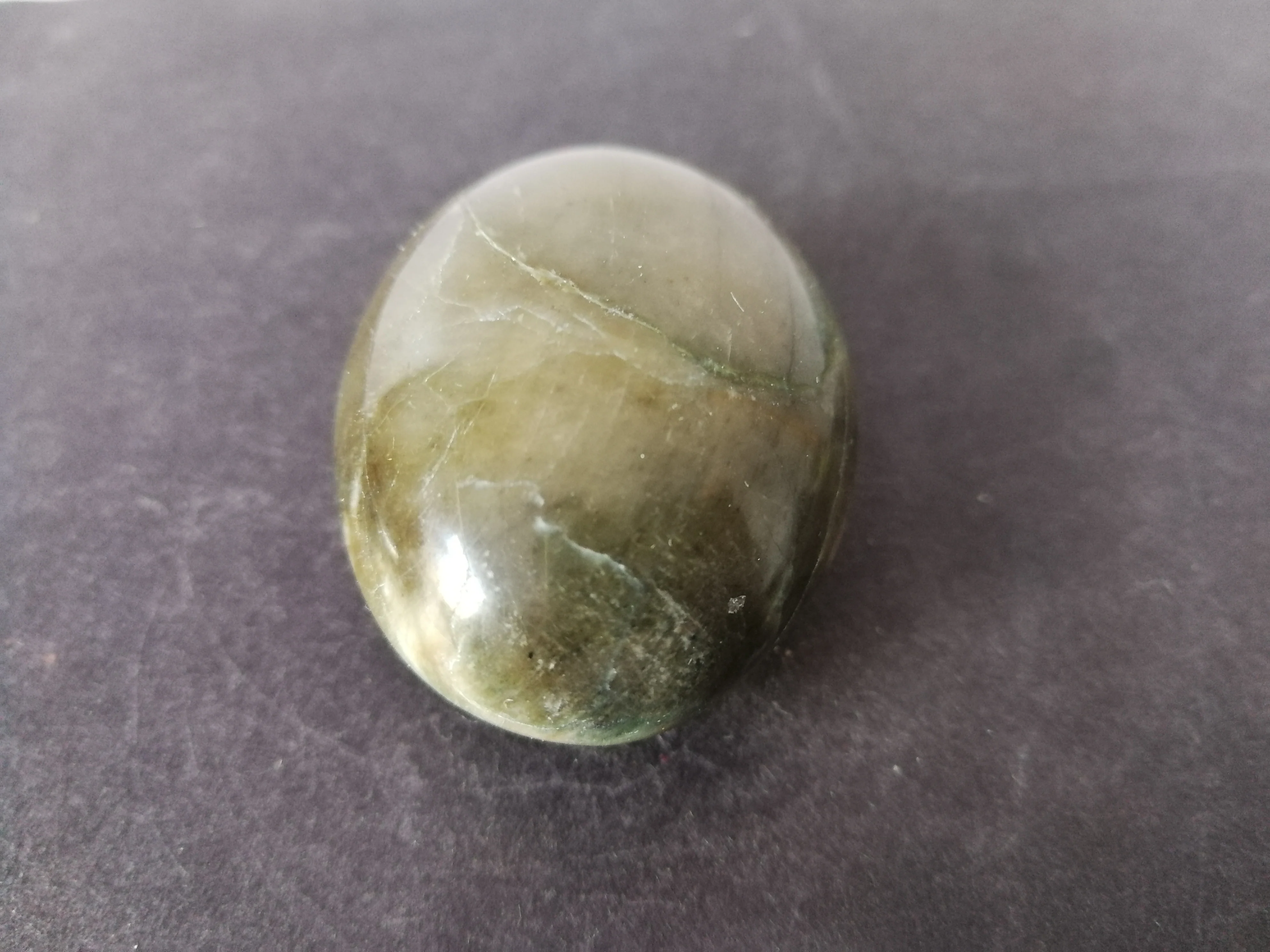 

68.1gNatural green Moonstone Worry Stone polished quartz crystal palm stone mineral specimen Reiki healing crystal home decorati