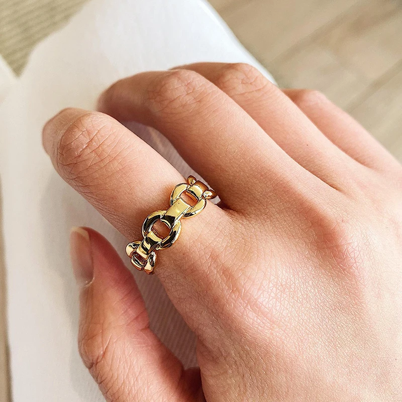 

UILZ 2020 New Trendy Curve Hollow Line Three Rows Wide Chain Modeling Adjustable Rings for Men Women Party Jewelry CSR001