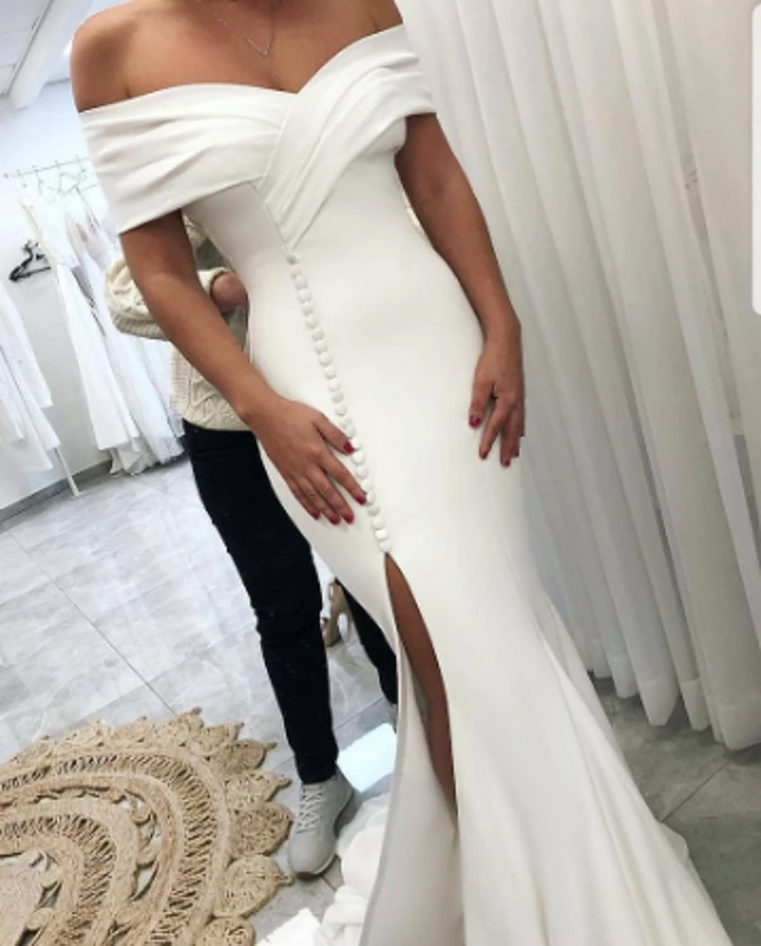 

Amazing Split Front Mermaid Wedding Dress White Satin Off Shoulder African Women Bridal Gowns Vestido De Noiva