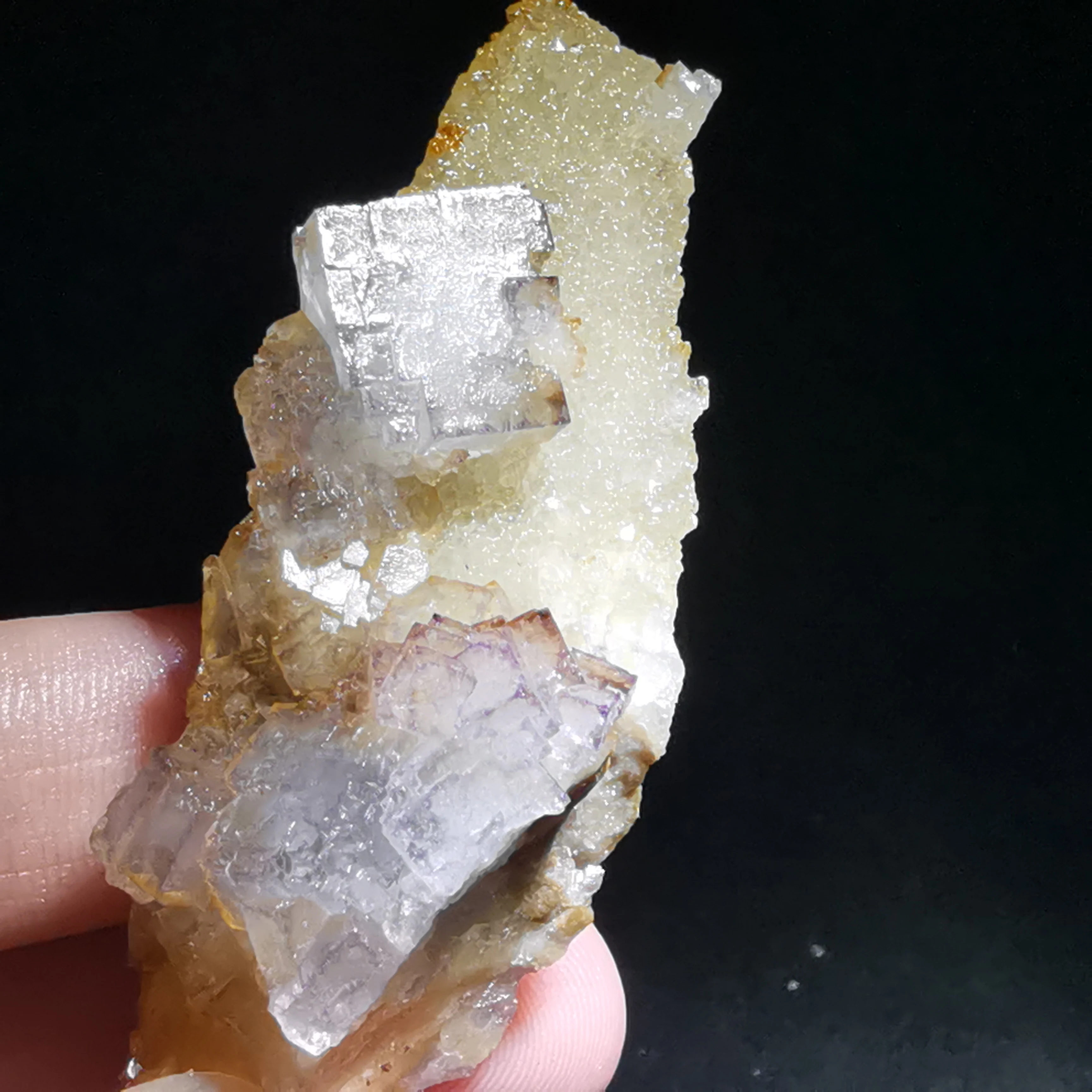 

30.9gNatural rare purple edged grass green fluorite mineral specimen stone cluster healing crystal decorated QUARTZ GEM