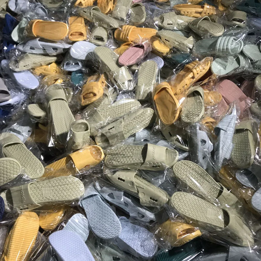 

2021 New Stall Bathroom Bath Home Thick Soled Slippers Indoor Men's Soft Soled Home Couple Women's Cool Slippers