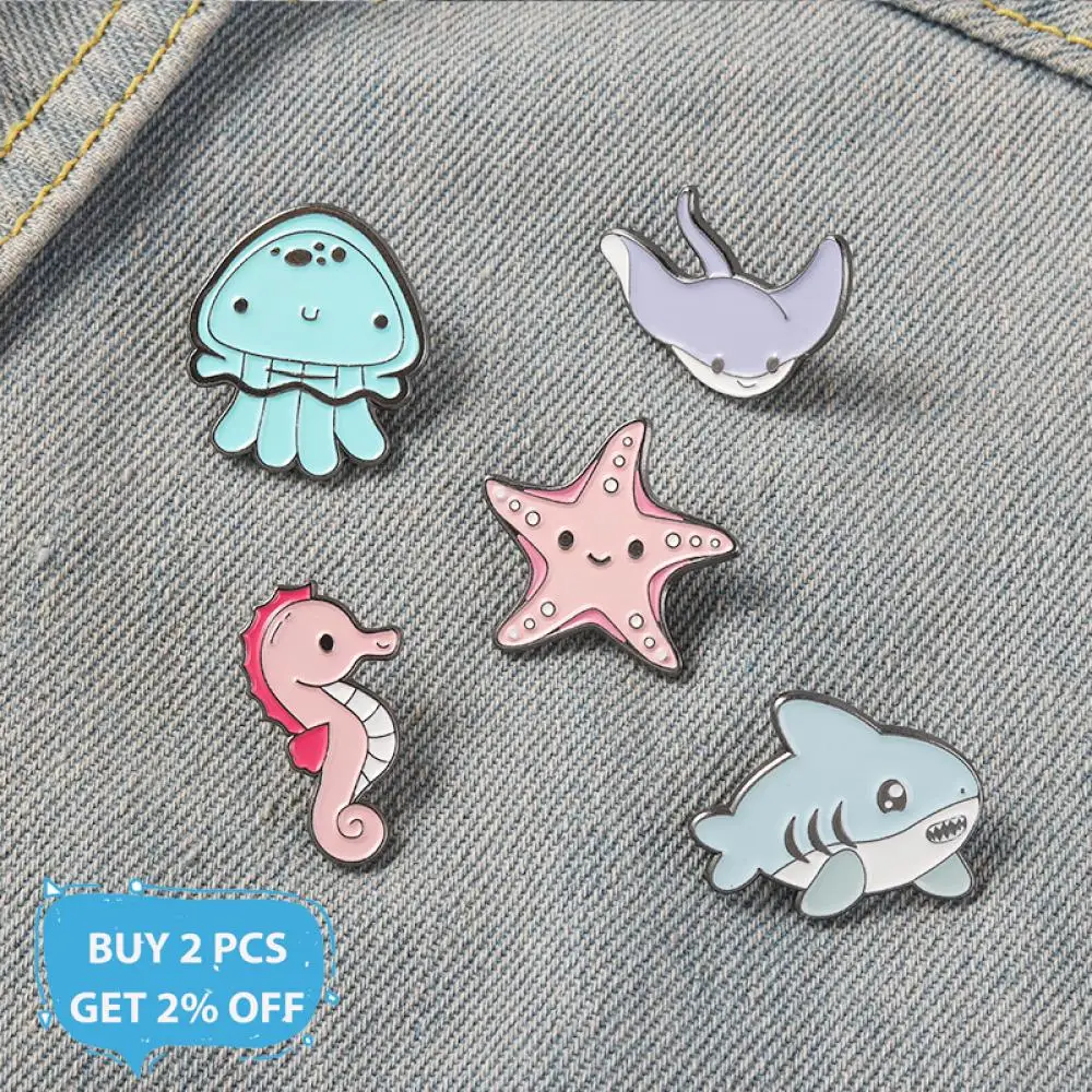 Эмалированная брошь с изображением животных морского дна Акула медуза морская