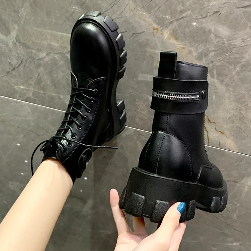 

Женские короткие ботинки из искусственной кожи, на шнуровке, на молнии, с круглым носком, на толстой подошве и квадратном каблуке, повседнев...