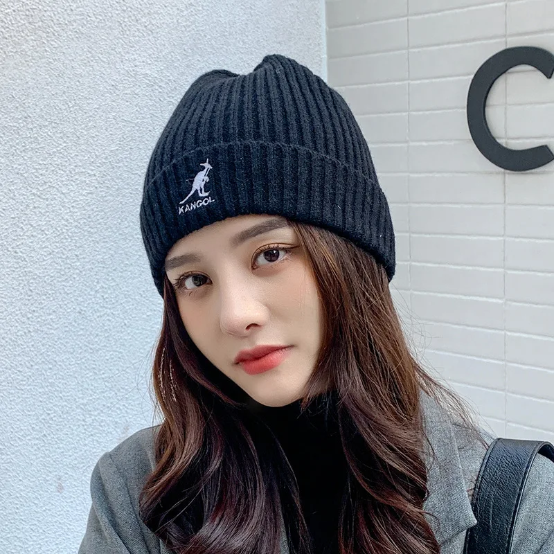 Женская вязаная шапка бини зимние теплые хлопковые Акриловые шапки разных