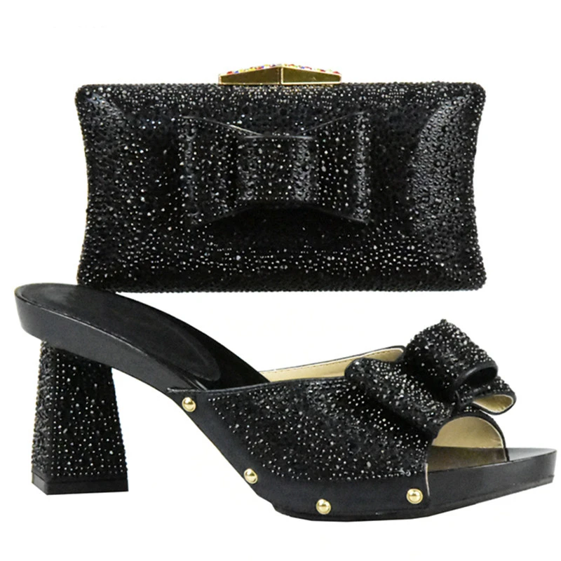 Итальянские туфли и сумки в комплекте золотые аксессуары африканские комплекты