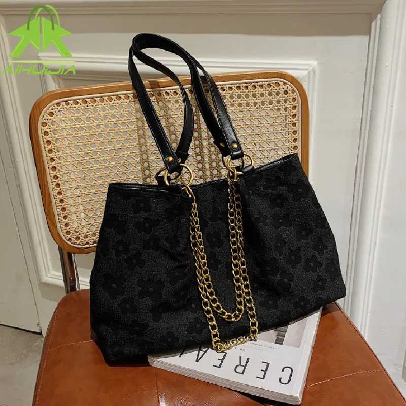 

Fashion Chain High Capacity Handbag Women's Bag High Quality Nylon Shoulder Bags 2021 New Ladies All-match Bags Sac a Main Femme