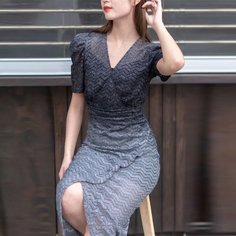 

2021 Chic New Arrival V-neck Fashionable Gradient Lace Dress Sexy Hollow Out Slim Waist Cross Fork Ladies Party Dresses Summer
