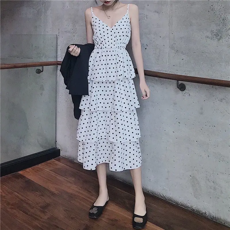 

Suspender chiffon cake skirt, open back dress, middle long slim holiday skirt for female summer students