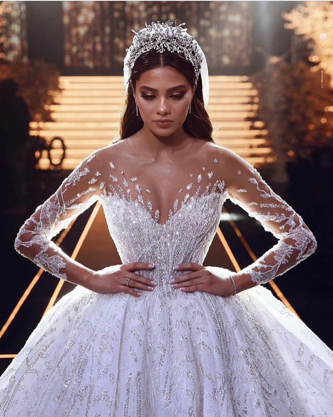 Luxury Wedding Dresses 2021 Sheer Neck Illusion Long Sleeves Sequined Beaded Lace Bridal Gowns Saudi Arabia Vestido De Novia
