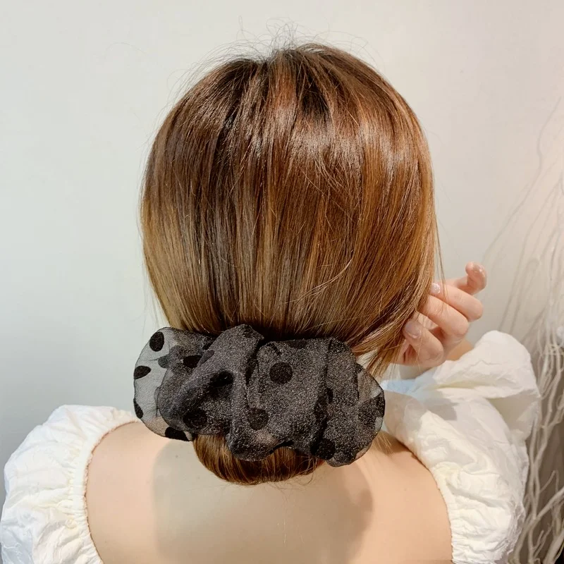 

2021 Korean version of the new ball head set hair hair bud head shape net red lazy wave dot lace braided hair artifact girl