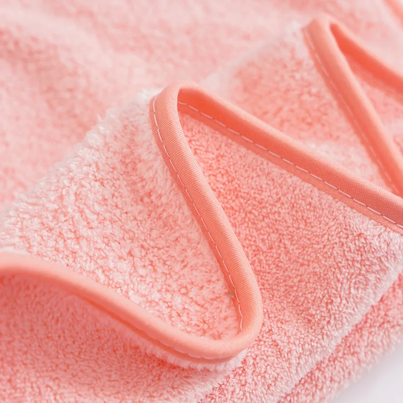 Банное полотенце для новорожденных детское с капюшоном одеяло бархатное